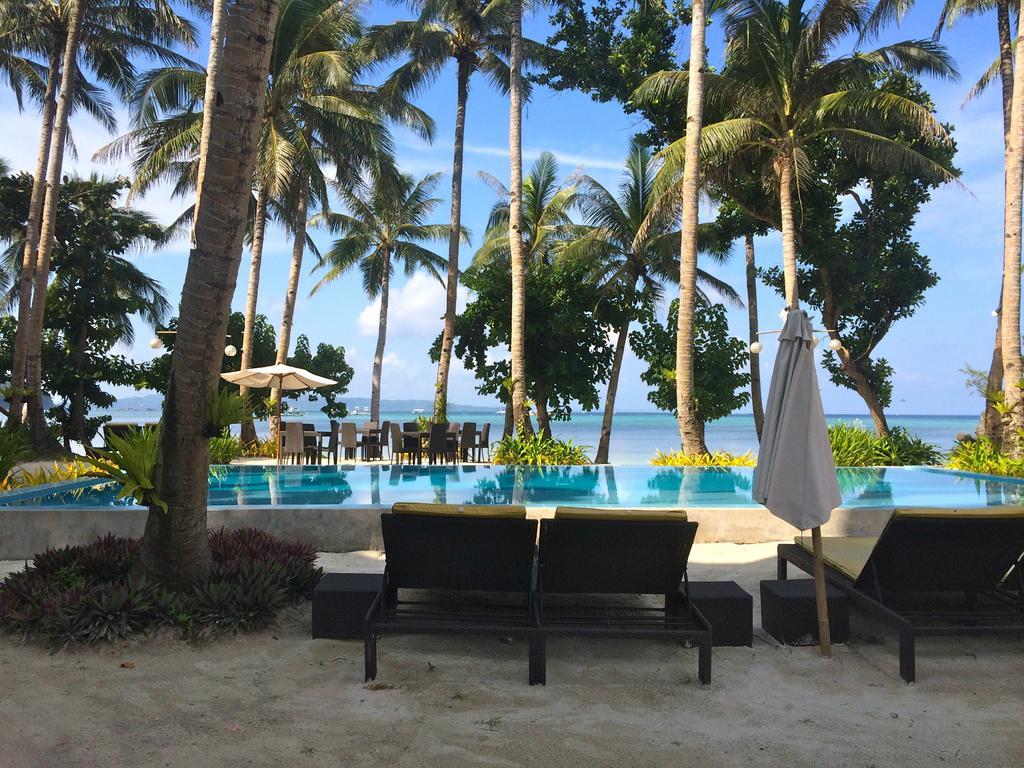Rieseling Boracay Beach Resort Balabag  エクステリア 写真